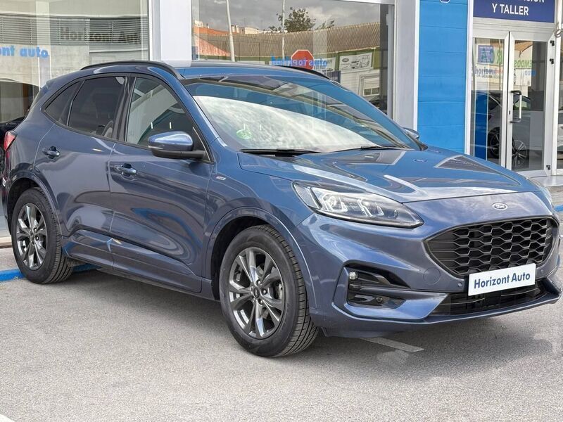 Usado Ford Kuga ST-Line 120 CV (88 kW) 2022 Azul SUV