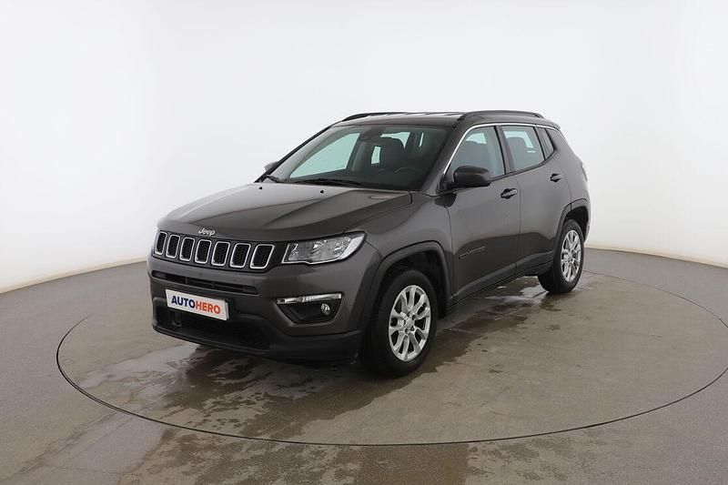 Usado Jeep Compass Longitude 131 CV (96 kW) 2020 Gris SUV