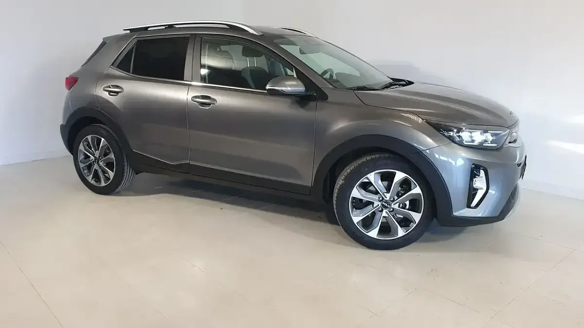 Nuevo Kia Stonic Style 100 CV (73 kW) 2025 Gris SUV