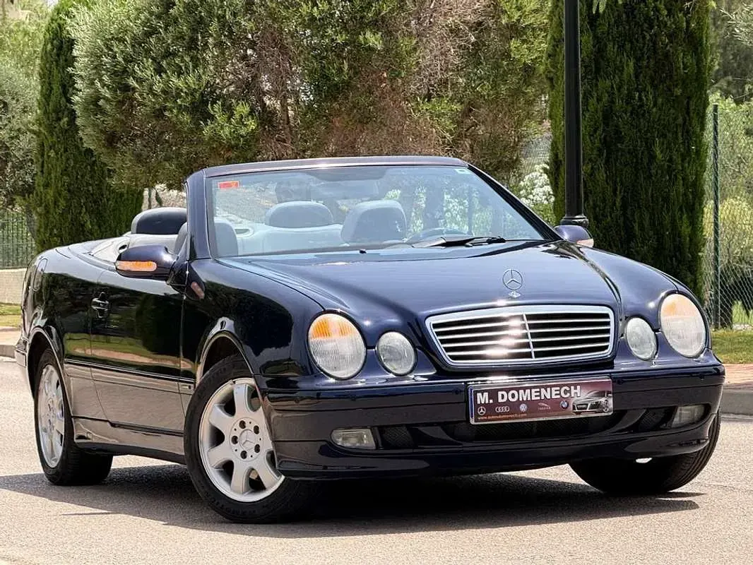 Usado Mercedes CLK200 Elegance 196 CV (144 kW) 2003 Azul Descapotable