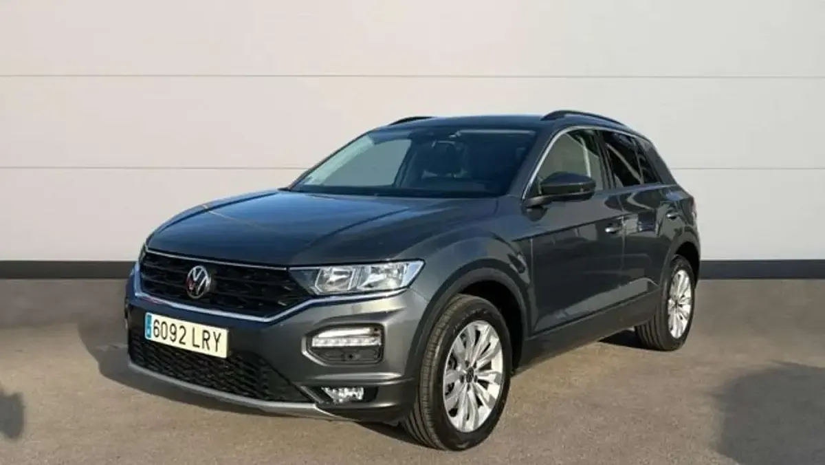 Usado VW T-Roc Advance 150 CV (110 kW) 2021 Gris SUV