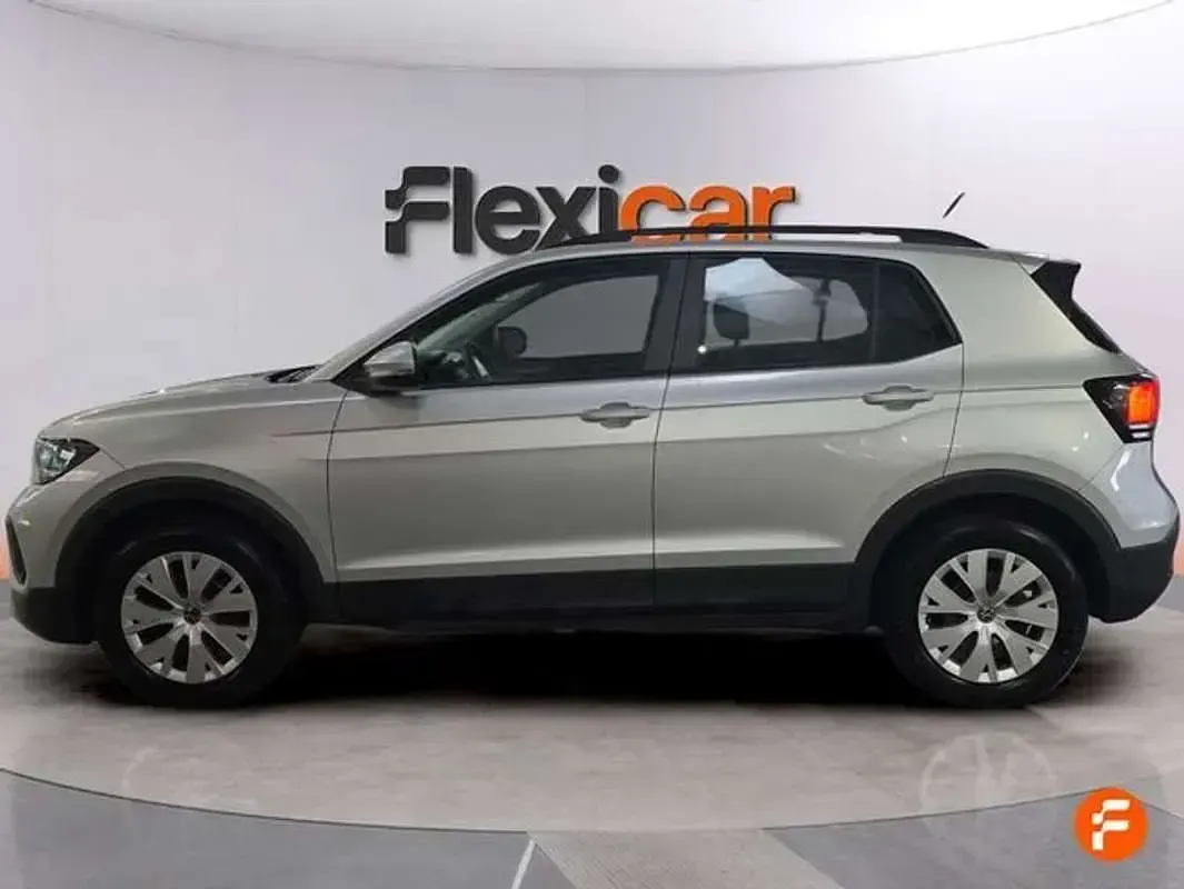 Usado VW T-Cross Life 95 CV (69 kW) 2024 Gris SUV