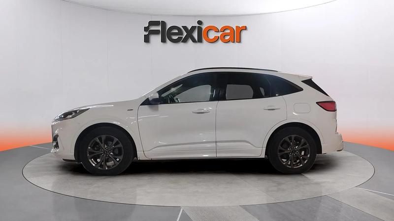Usado Ford Kuga ST-Line 150 CV (110 kW) 2022 Blanco SUV
