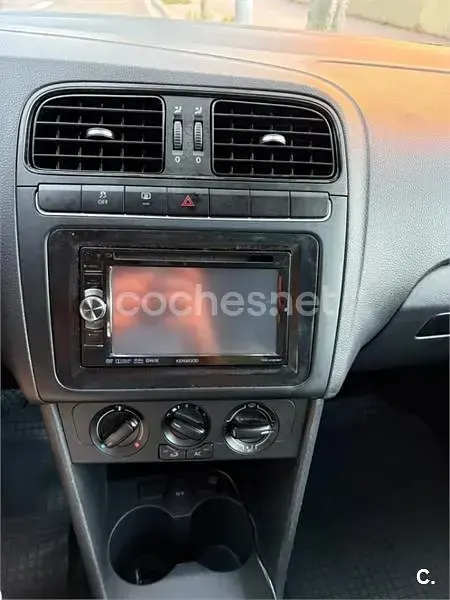 Usado VW Polo 75 CV (55 kW) 2013 Negro Utilitario