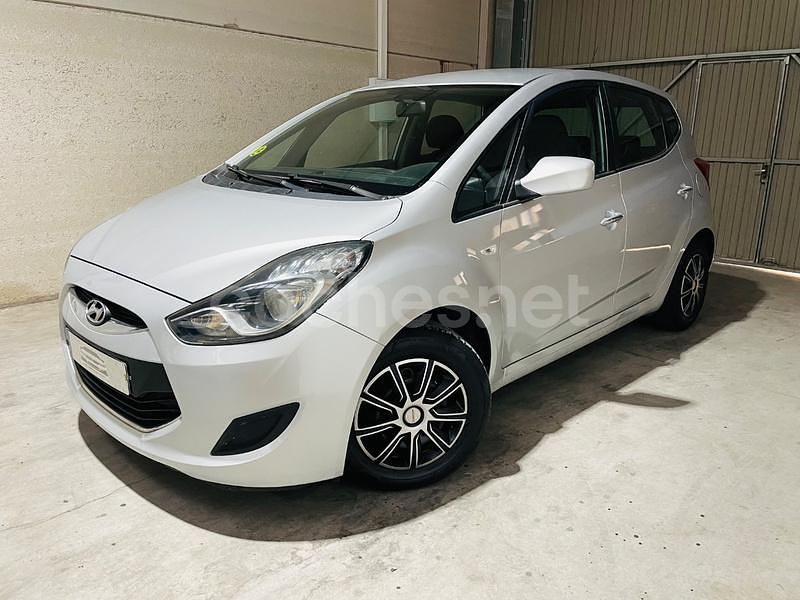 Gris / plata Usado 2011 Hyundai ix20 Classic Monovolumen | 5990 € (Precio justo) - Imagen 1/4