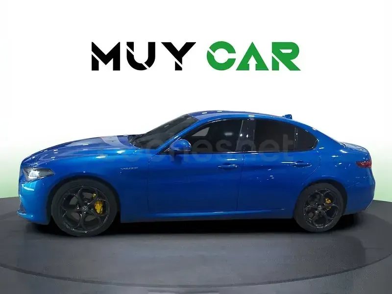 Usado Alfa Romeo Giulia Veloce 210 CV (154 kW) 2020 Azul Berlina