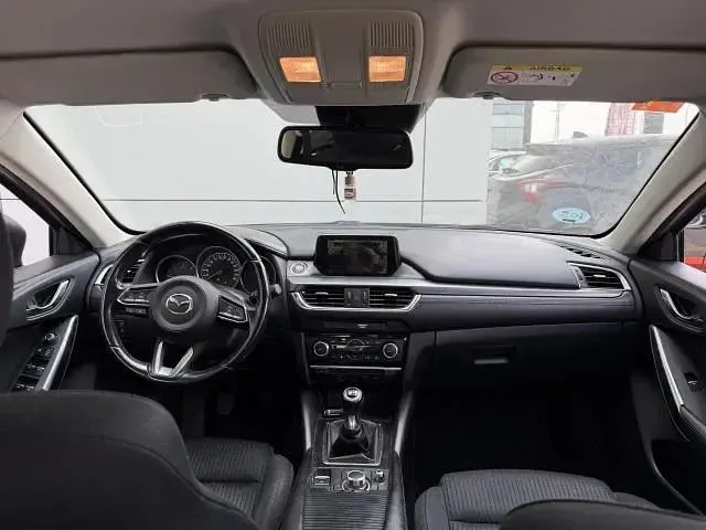 Usado Mazda 6 Style+ 150 CV (110 kW) 2017 Sedán Berlina