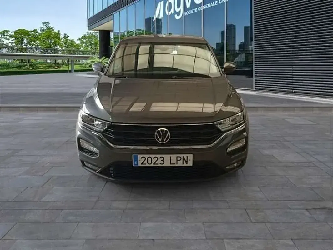 Usado VW T-Roc Edition 116 CV (85 kW) 2021 Gris SUV