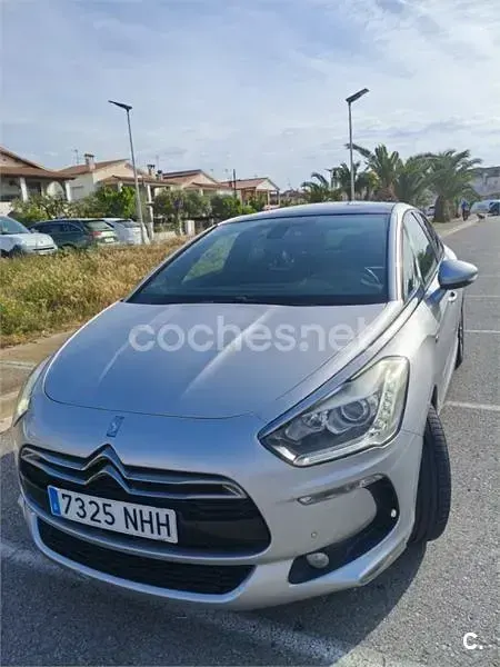 Usado Citroën DS5 200 CV (147 kW) 2013 Gris / plata Utilitario