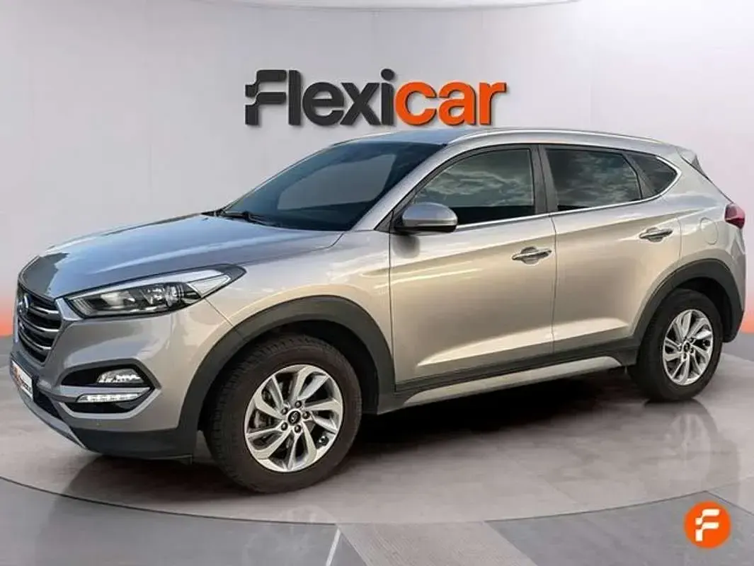 Usado Hyundai Tucson 132 CV (97 kW) 2017 Beige SUV