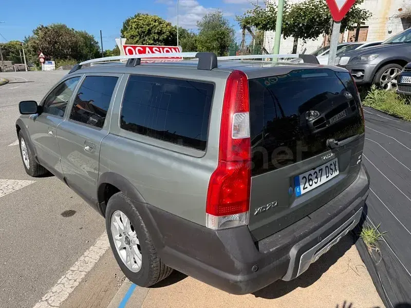 Usado Volvo XC70 Momentum 185 CV (136 kW) 2006 Beige Familiar
