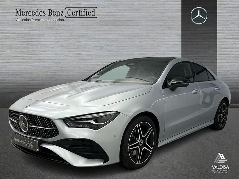 Usado Mercedes CLA220 AMG line 190 CV (139 kW) 2025 Gris Berlina