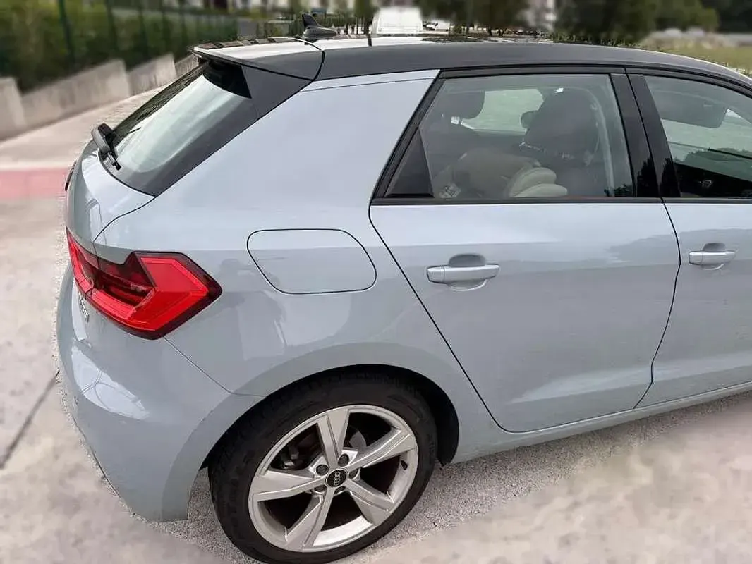 Usado Audi A1 Sportback Premium 110 CV (80 kW) 2022 Gris Utilitario
