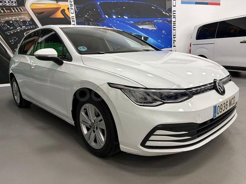Usado VW Golf VIII Life 130 CV (95 kW) 2023 Blanco Berlina