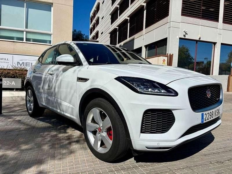 Usado Jaguar E-Pace R-Dynamic 200 CV (147 kW) 2019 Blanco SUV