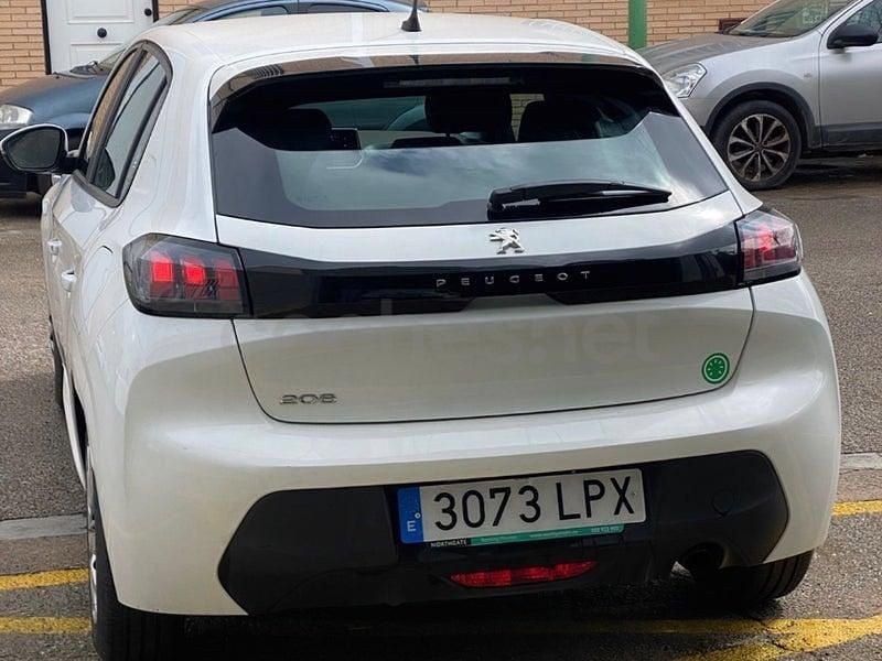 Usado Peugeot 208 Active 100 CV (73 kW) 2021 Blanco Utilitario