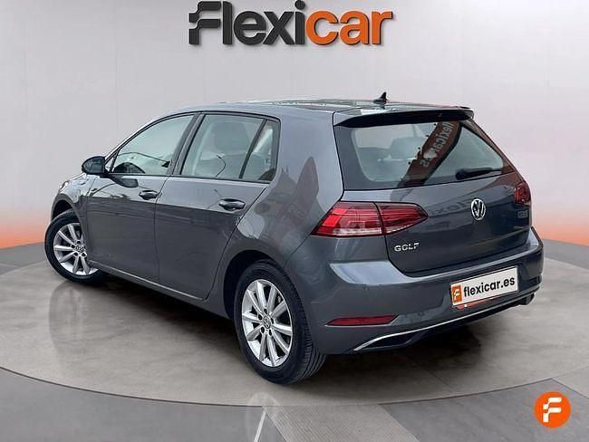 Usado VW Golf VII Advance 115 CV (84 kW) 2018 Gris