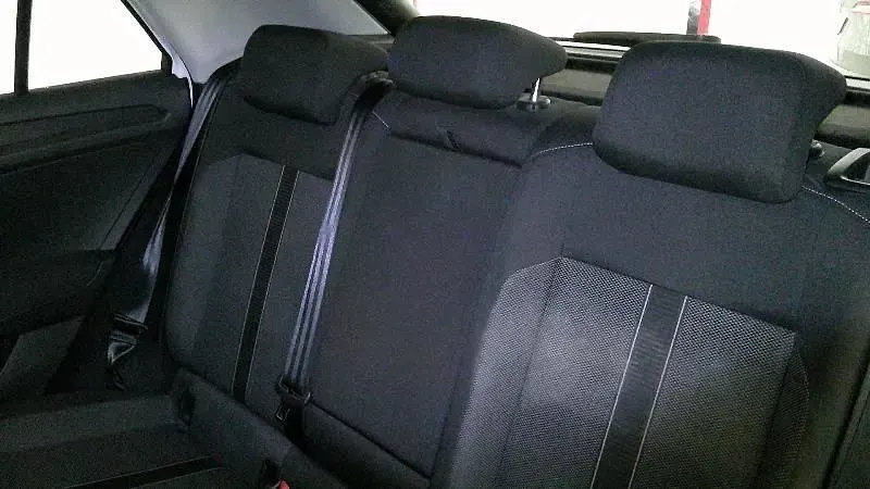 Usado VW T-Roc Life 116 CV (85 kW) 2023 Blanco SUV