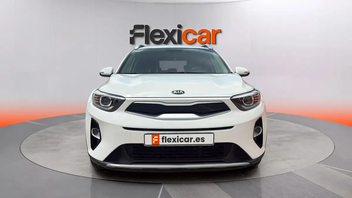 Usado Kia Stonic Plus 101 CV (74 kW) 2020 Blanco SUV
