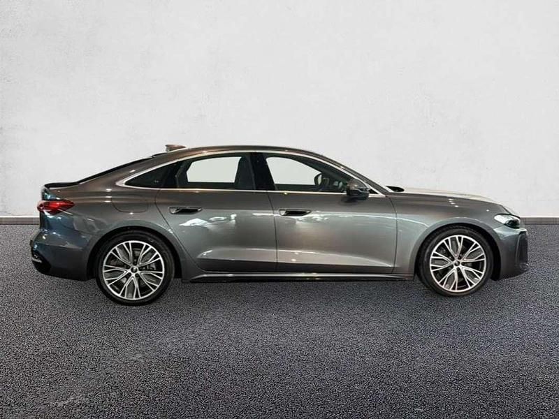 Usado Audi A5 S-Line 204 CV (150 kW) 2024 Gris Berlina