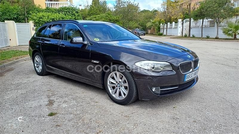 Usado BMW 530 258 CV (189 kW) 2012 Gris / plata Familiar