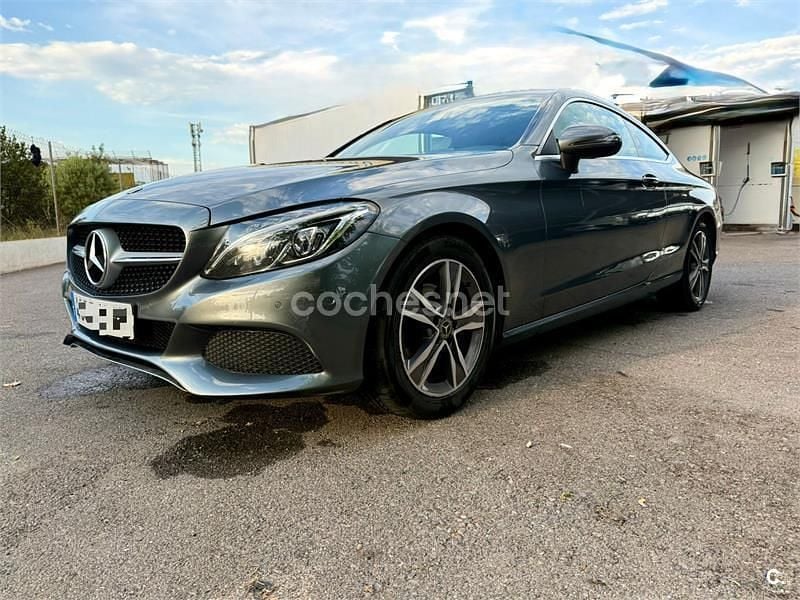 Usado Mercedes C220 170 CV (125 kW) 2017 Gris / plata Coupe