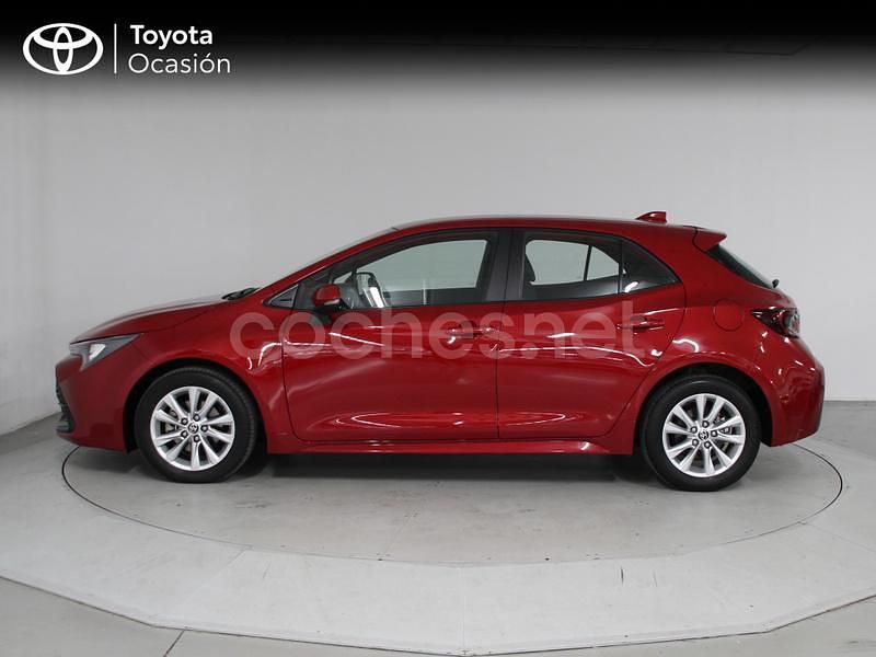 Usado Toyota Corolla Active 140 CV (102 kW) 2024 Rojo Berlina