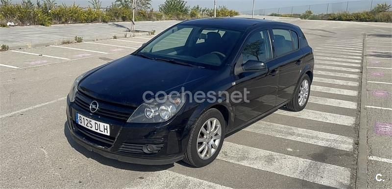 Usado Opel Astra Enjoy 105 CV (77 kW) 2005 Negro Berlina