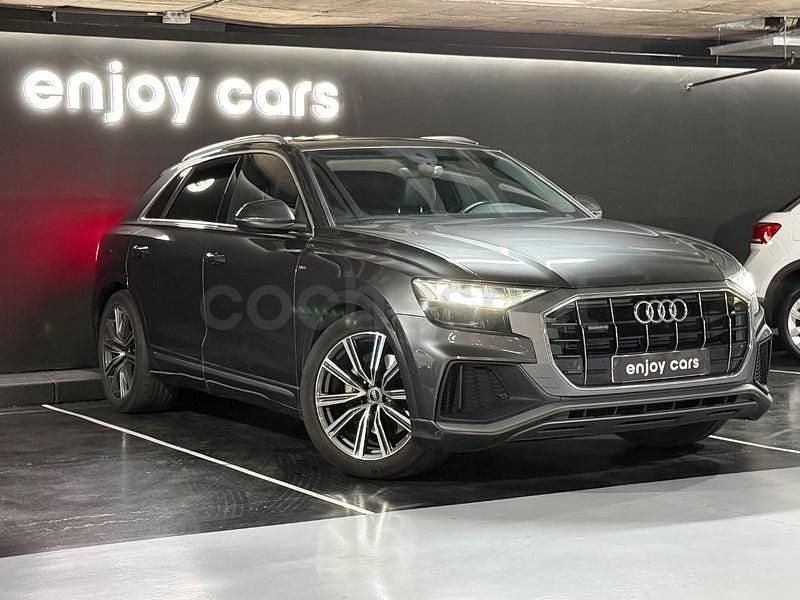 Usado Audi Q8 S-Line 286 CV (210 kW) 2022 Gris / plata SUV