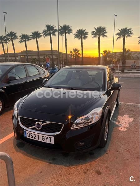 Negro Usado 2010 Volvo C30 Drive Kinetic Utilitario | 1800 € - Imagen 1/2