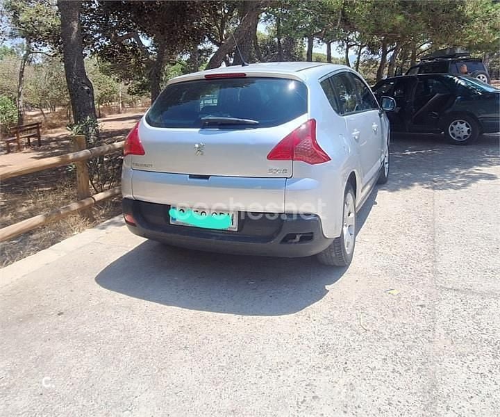 Gris / plata Usado 2009 Peugeot 3008 Berlina | 4200 € (Precio justo) - Imagen 1/4