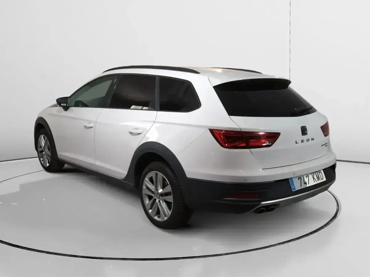 Käytetty Seat Leon 4Drive 150 HP (110 kW) 2018 Valkoinen Farmari