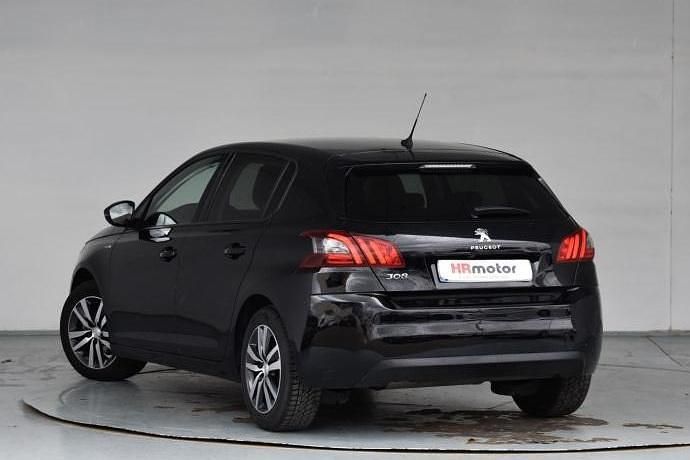 Usado Peugeot 308 Style 110 CV (80 kW) 2021