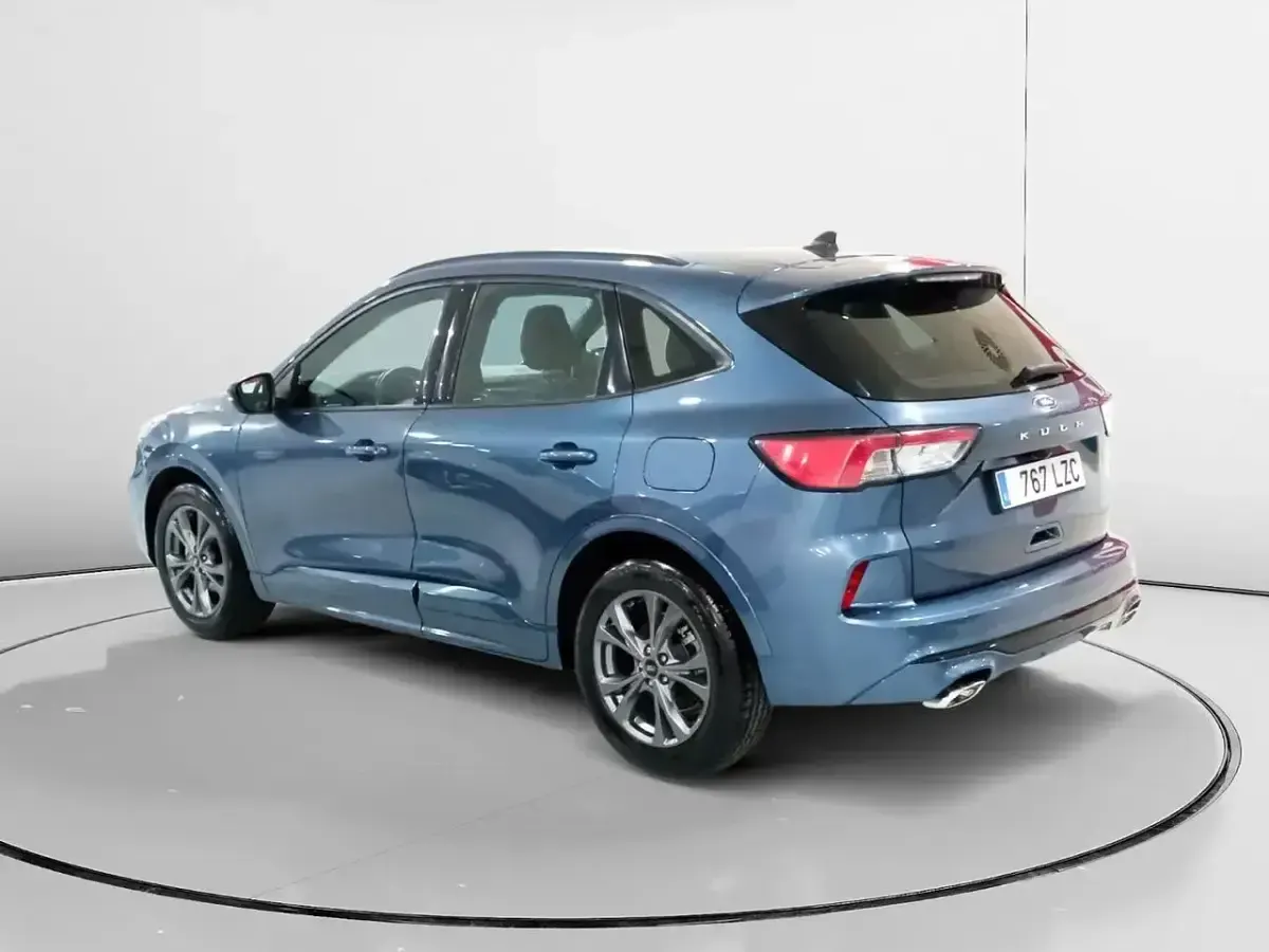 Usado Ford Kuga ST-Line 120 CV (88 kW) 2022 Azul SUV
