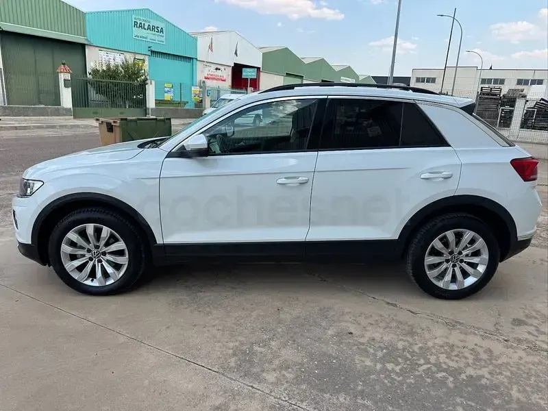 Usado VW T-Roc Advance 115 CV (84 kW) 2022 Blanco SUV