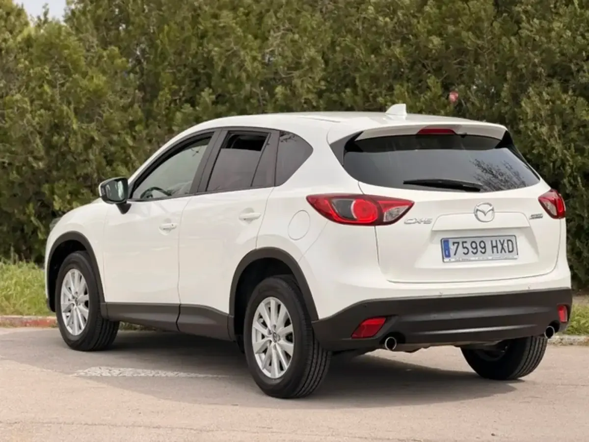 Begagnad Mazda CX-5 Luxury 150 HK (110 kW) 2014 Vit SUV