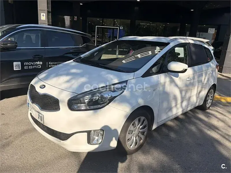Usado Kia Carens 115 CV (84 kW) 2015 Blanco Monovolumen