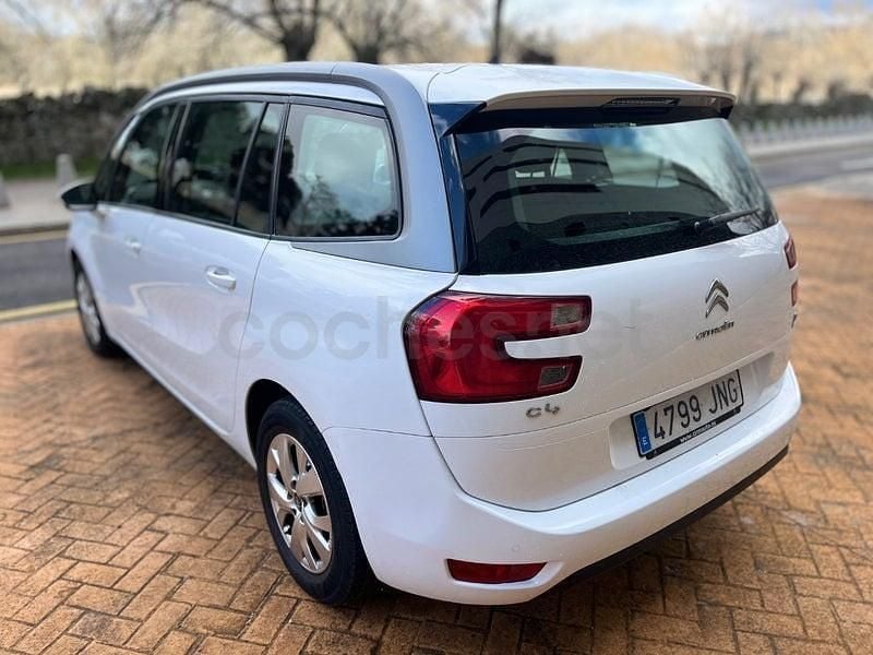 Usado Citroën Grand C4 Picasso Live 130 CV (95 kW) 2016 Blanco Monovolumen