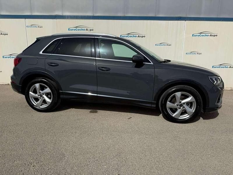 Usado Audi Q3 150 CV (110 kW) 2023 Gris SUV