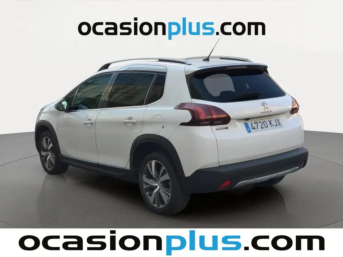 Usado Peugeot 2008 Allure 100 CV (73 kW) 2018 Blanco SUV