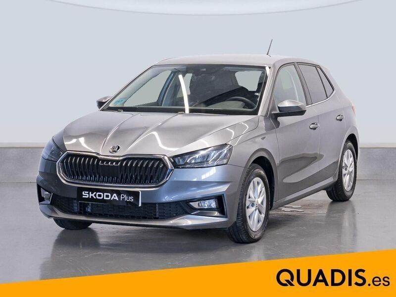 Gris Usado 2024 Skoda Fabia Selection Berlina | 17.900 € (Precio justo) - Imagen 1/4