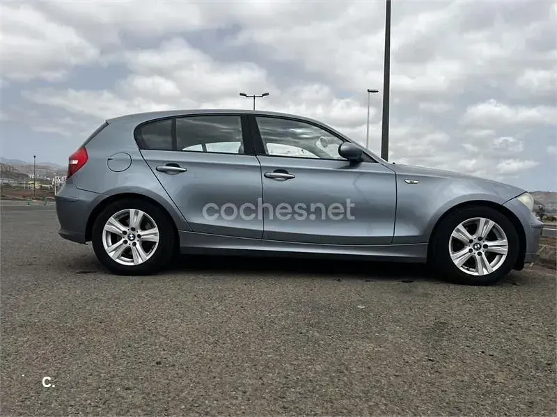 Usado BMW 118 122 CV (89 kW) 2008 Gris / plata Utilitario