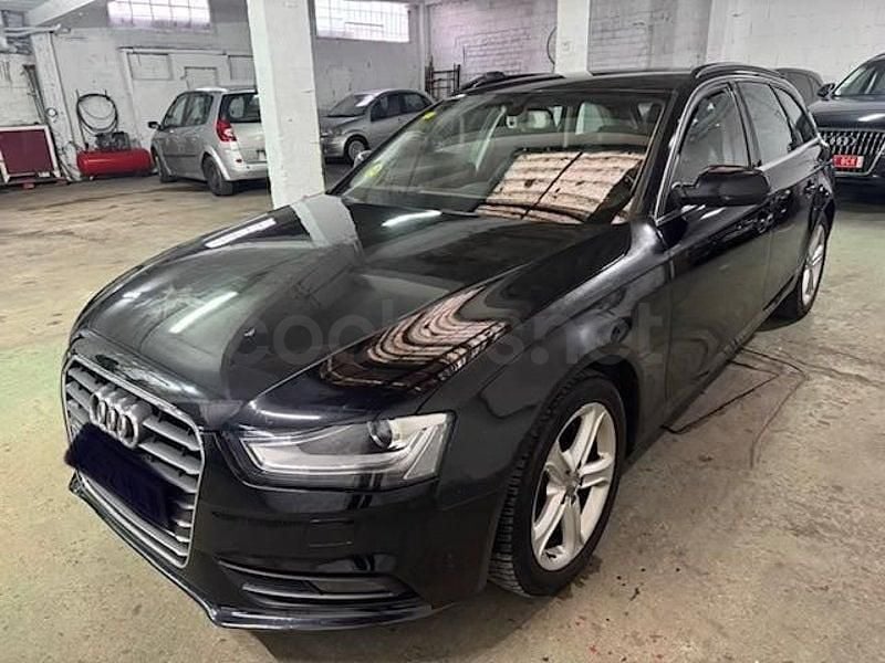 Usado Audi A4 Attraction 204 CV (150 kW) 2012 Negro Familiar