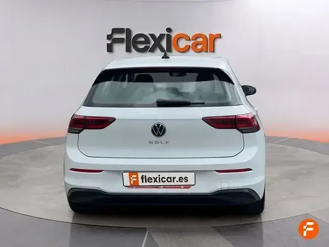 Usado VW Golf VIII Life 115 CV (84 kW) 2022 Blanco