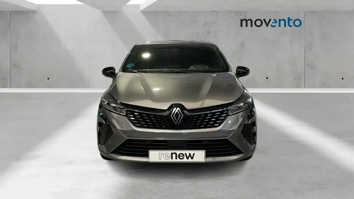 Usado Renault Clio V Techno 100 CV (73 kW) 2025 Gris Berlina