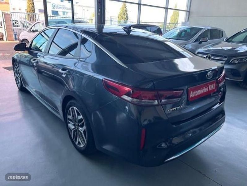 Usado Kia Optima Hybrid 205 CV (150 kW) 2018 Negro Berlina