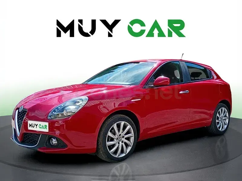 Usado Alfa Romeo Giulietta Super 120 CV (88 kW) 2020 Rojo Utilitario