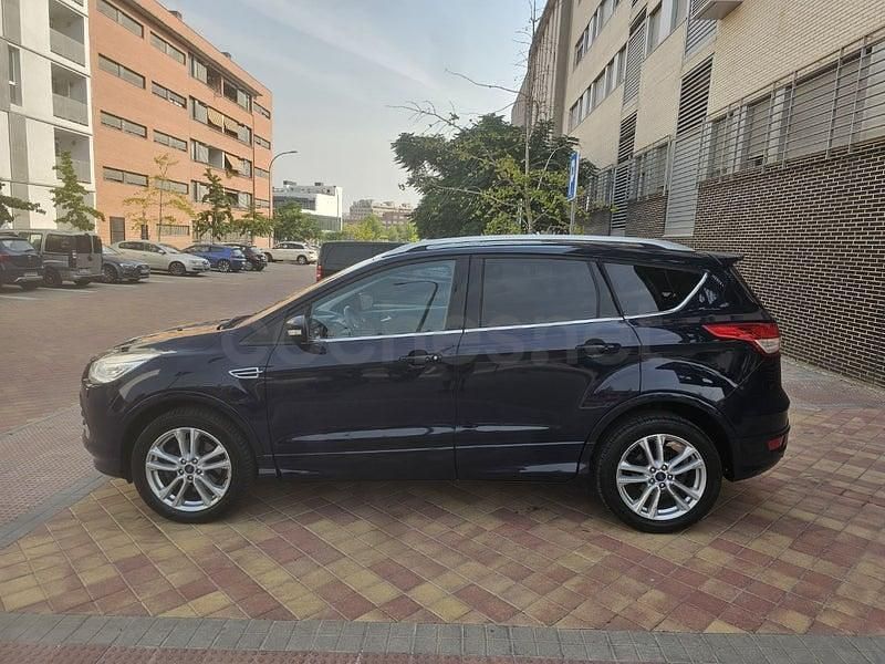 Usado Ford Kuga S 180 CV (132 kW) 2015 Azul SUV