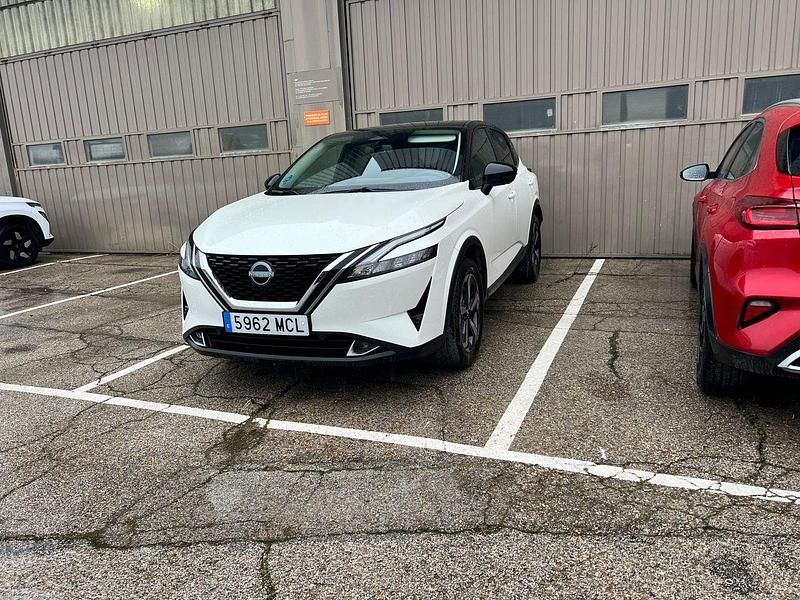 Usado Nissan Qashqai N-Connecta 140 CV (102 kW) 2022 Blanco SUV