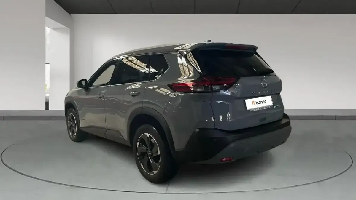 Usado Nissan X-Trail N-Connecta 204 CV (150 kW) 2025 Gris SUV